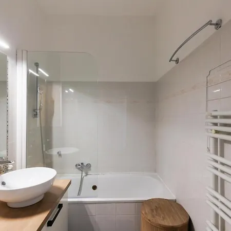 Apartment Rimbaud - Festival-center-clim-wifi